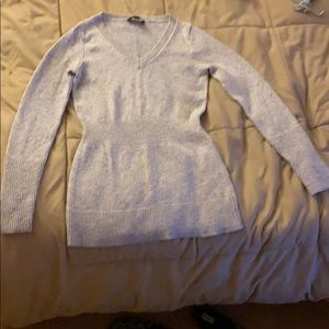Fitted sweater that hugs your curves